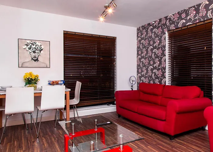 Luxury 3 King Bed Quayside